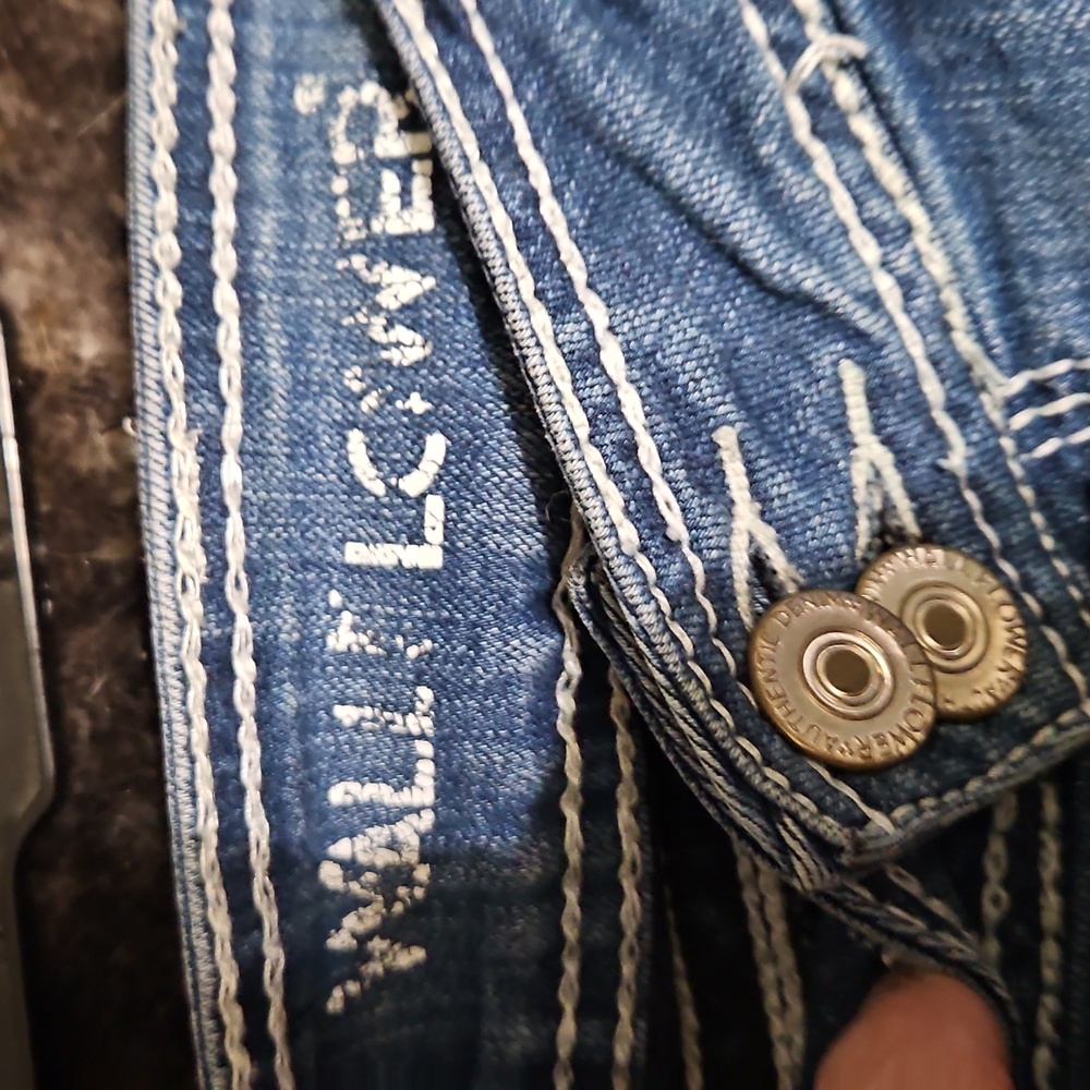 Ladies Jeans - Picture 6 of 6